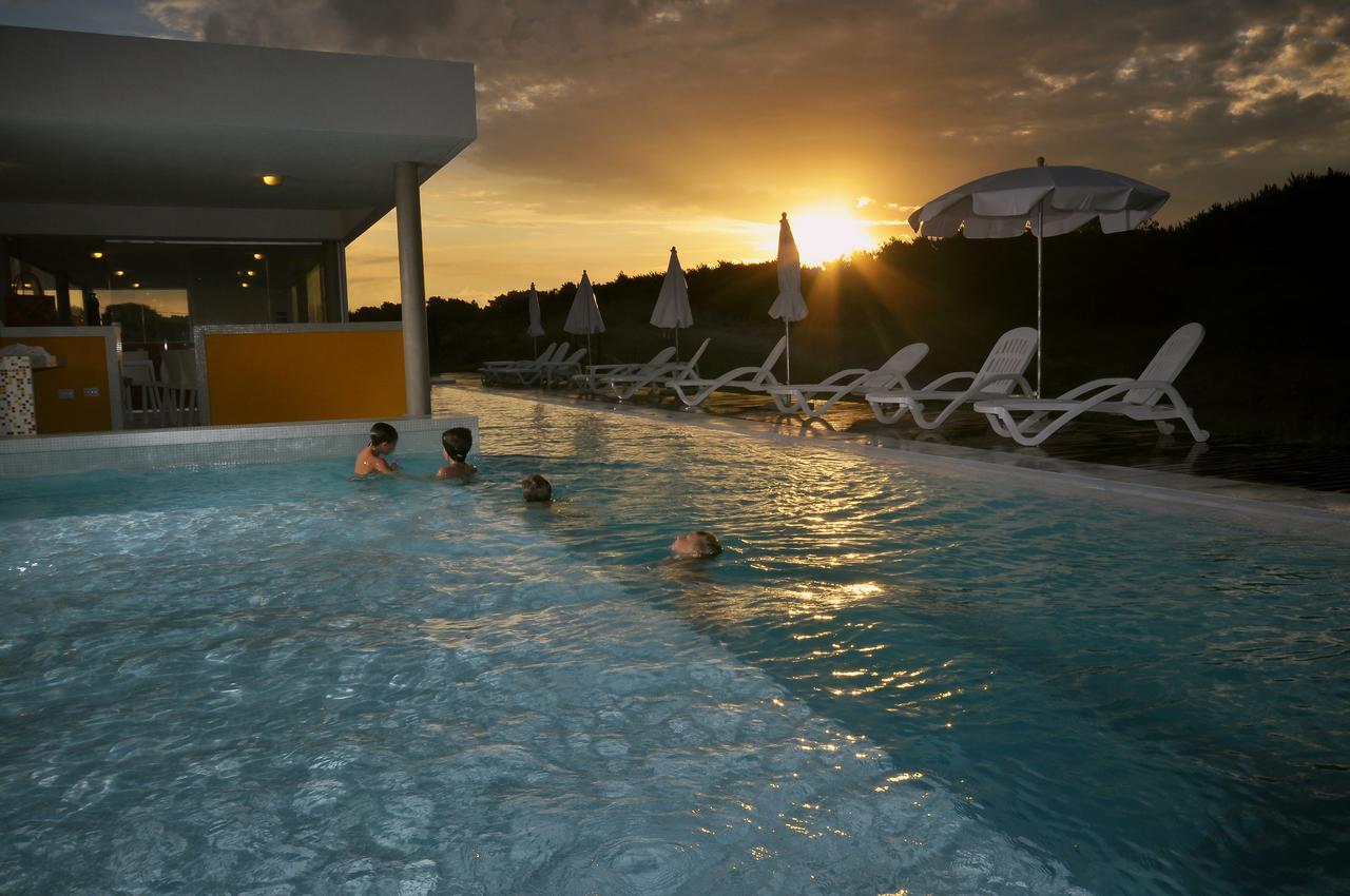 Meca Playa Villa Gesell Exterior foto